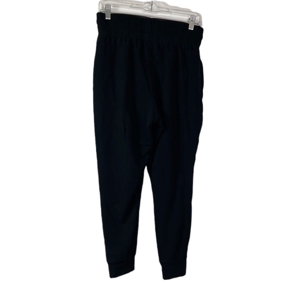 Gymshark Sweatpants Women's Size S Black Heavyweight Cropped Inseam 22.5" - Picture 2 of 14